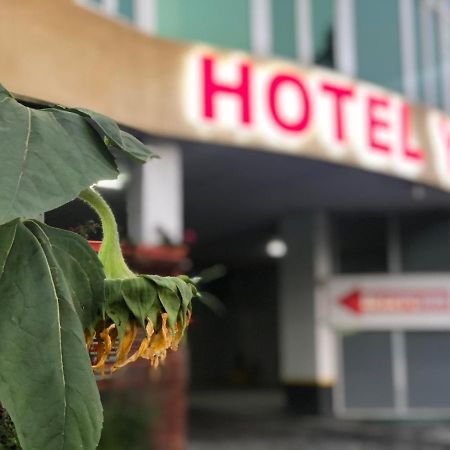 Yal Hotel & Restaurant Tetovo Ngoại thất bức ảnh